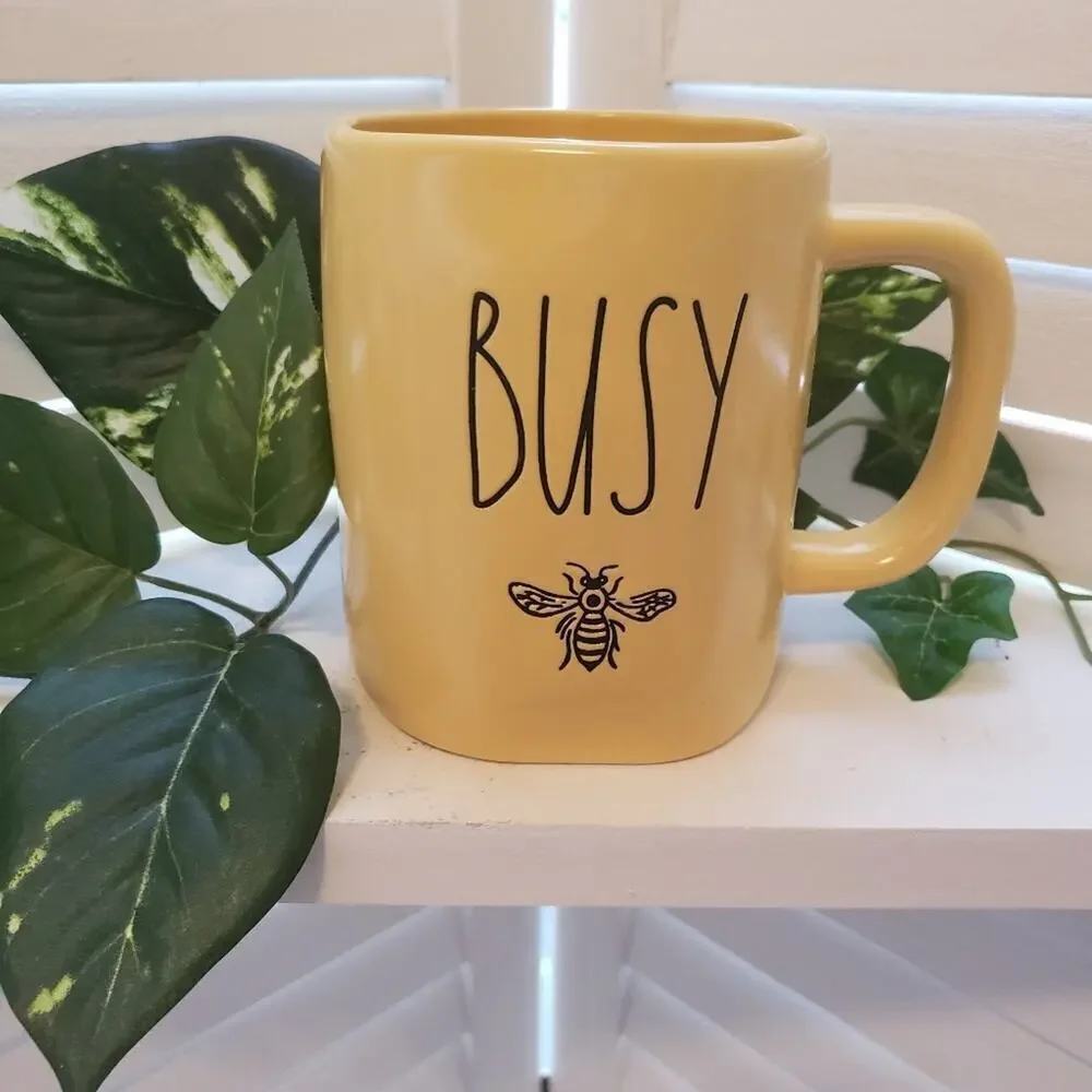 RAE DUNN YELLOW BUSY BEE 20 OZ MUG NEW